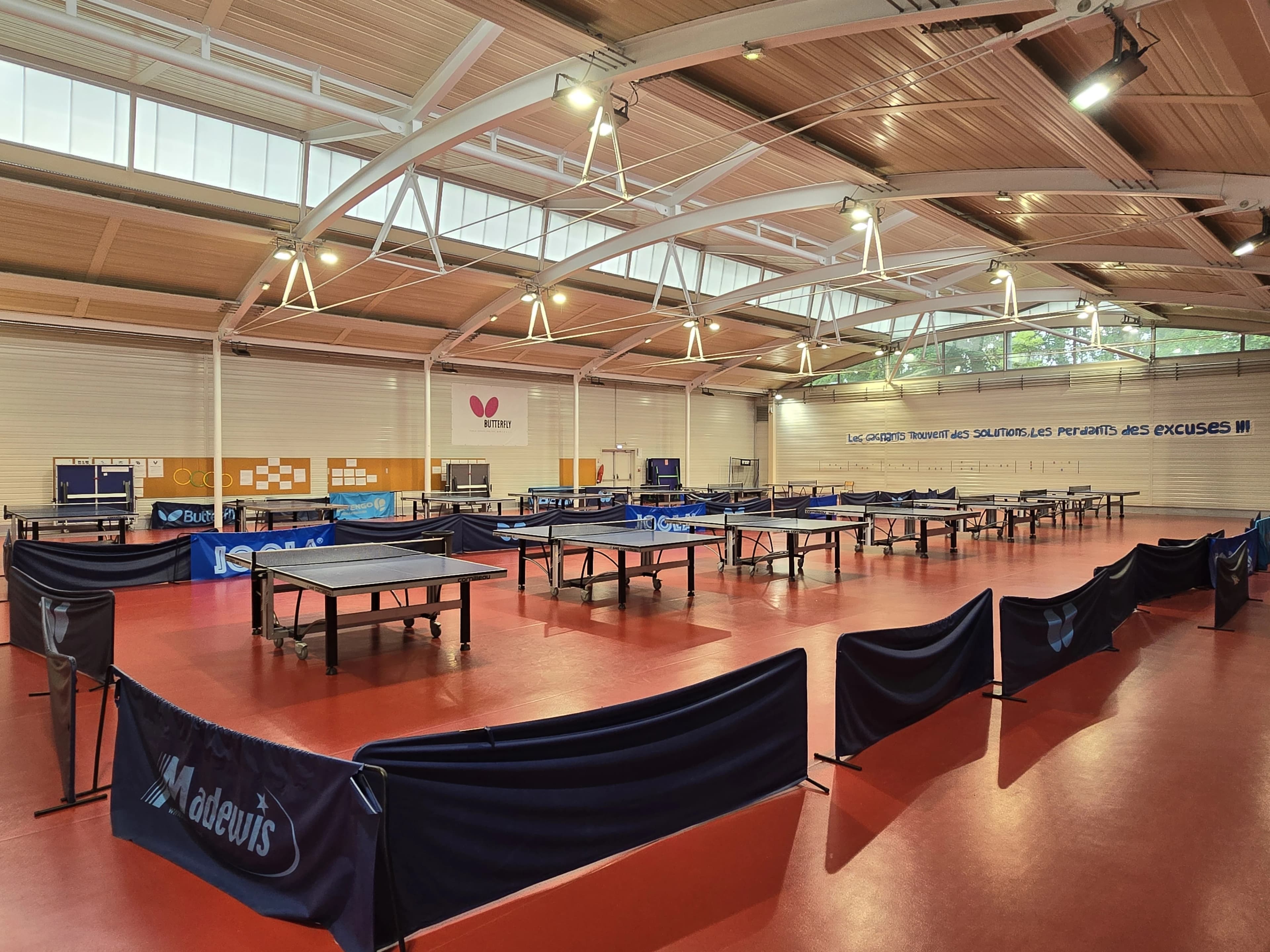 Salle de ping-pong